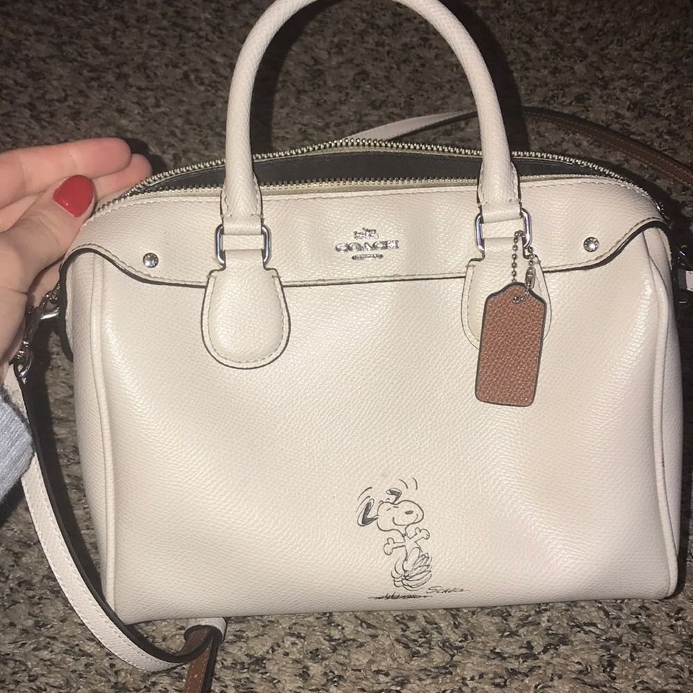 Cream Coach Snoopy Purse